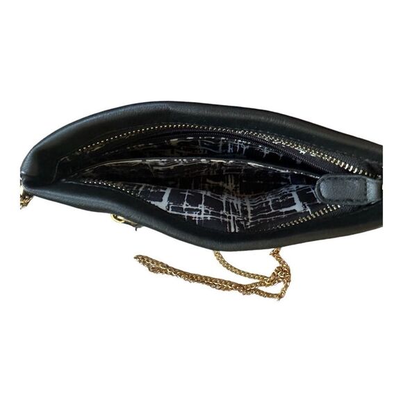 Aitbags Elegant Clutch/Crossbody Handbag. Black w gold accents. Removable chain - Picture 4 of 8